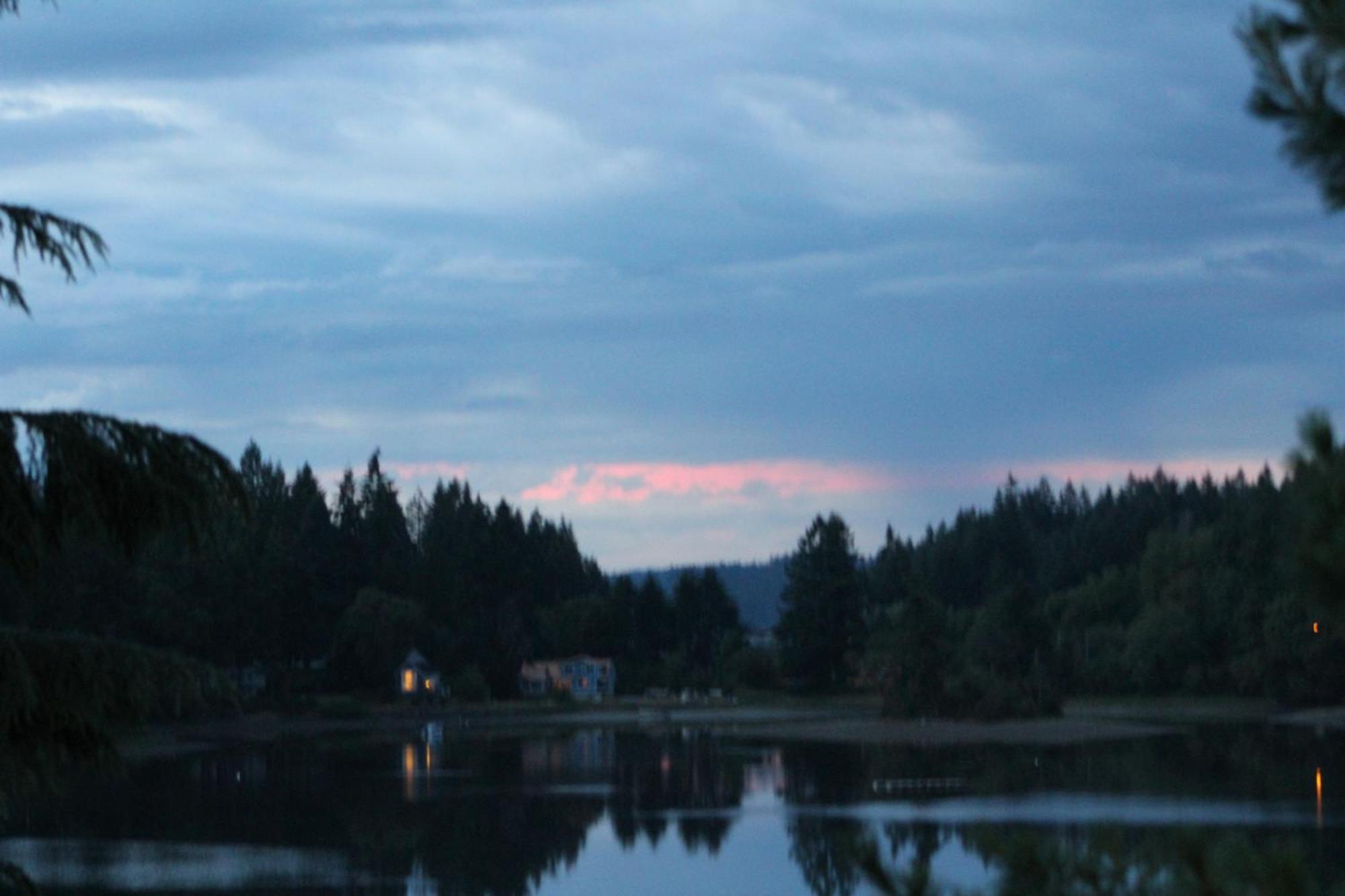 Oyster Bay Inn & Suites Bremerton Szoba fotó