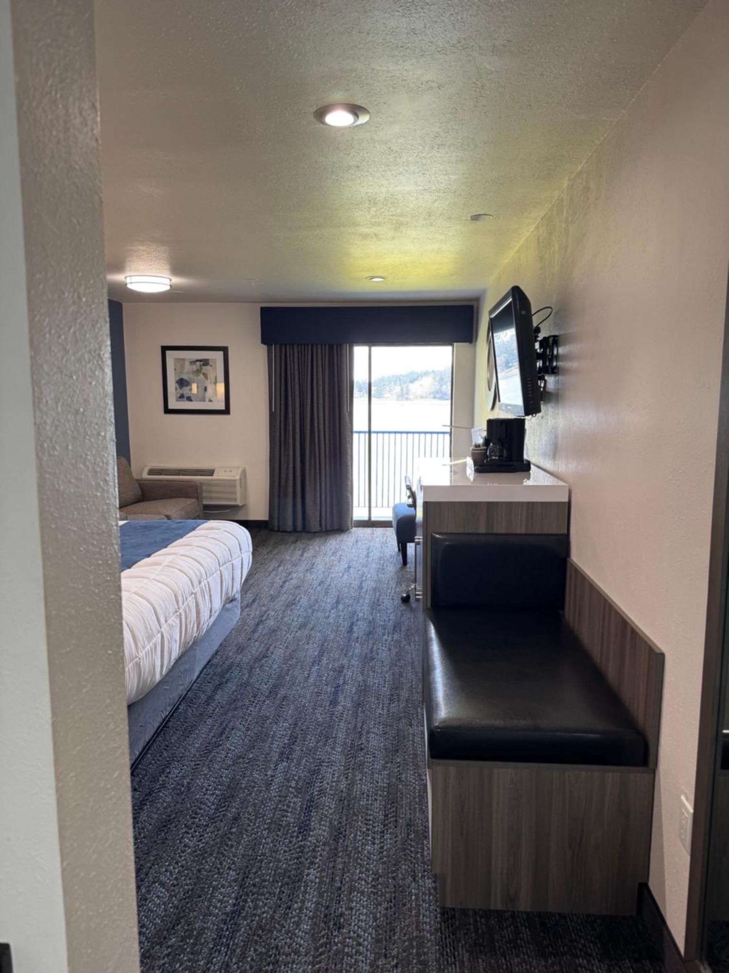 Oyster Bay Inn & Suites Bremerton Kültér fotó